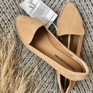 NWT Amazon Essentials Suede Flats